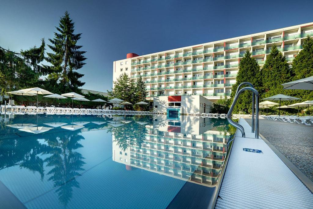 Kupelny Hotel Rubin Dudince Exterior foto